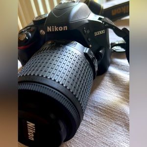 Nixon D3300 Camera